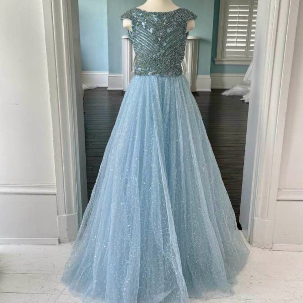 Sherri Hill light blue pageant dress little girl size 10, new with tags